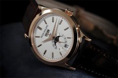 百达翡丽手表表盘有划痕解决方法